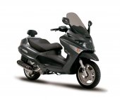 2011 Piaggio XEvo 400 photo